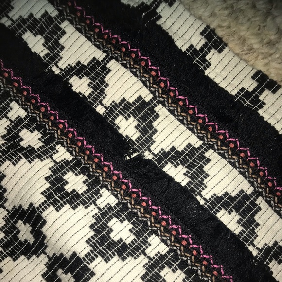 Tribal Skirt - Picture 2 of 4